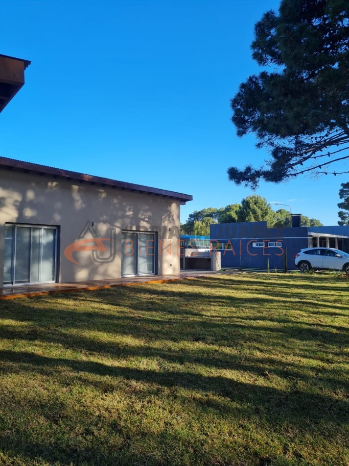 CASA EN VENTA PINAMAR BARRIO NAYADES CALLE ICARO 1000
