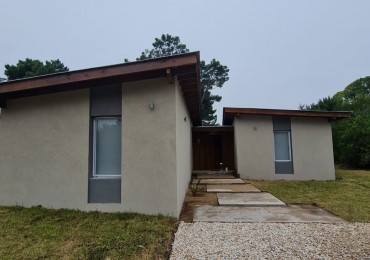 CASA EN VENTA PINAMAR BARRIO NAYADES